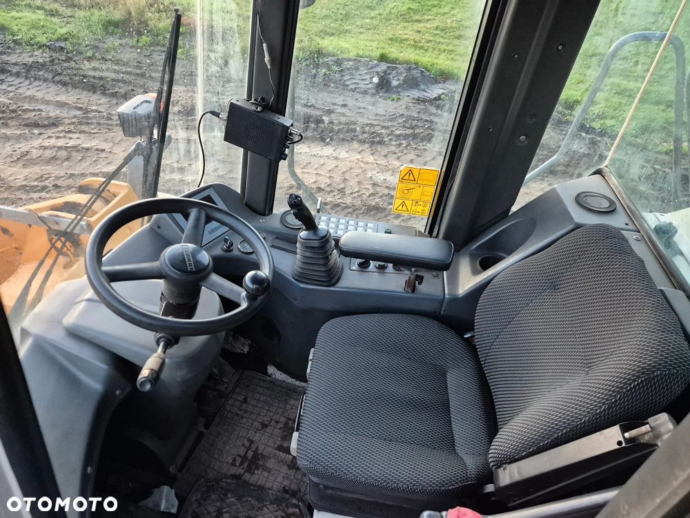 Liebherr 564 Rok 2002 - 3