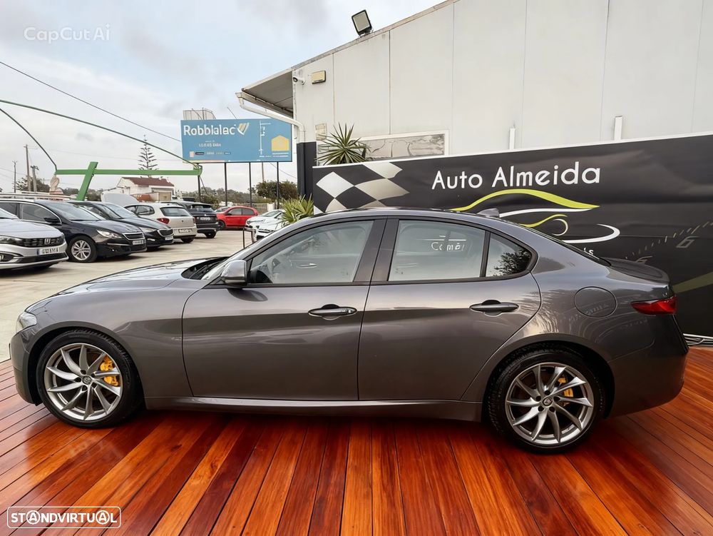 Alfa Romeo Giulia 2.2 D Super - 6