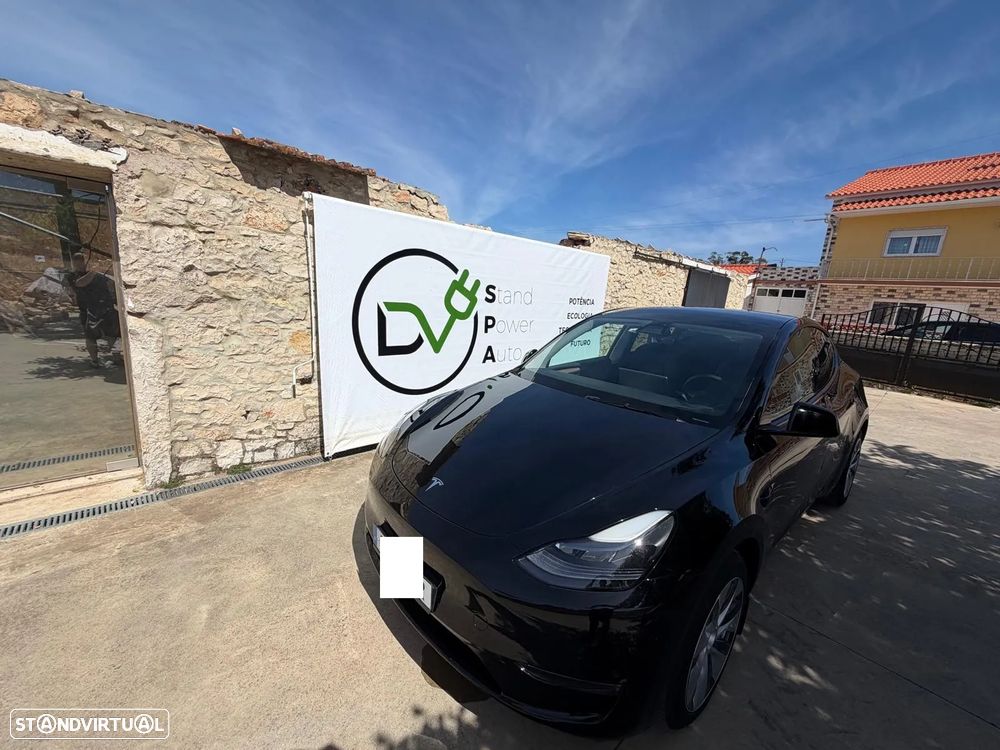 Tesla Model Y Long Range Dual Motor AWD - 11