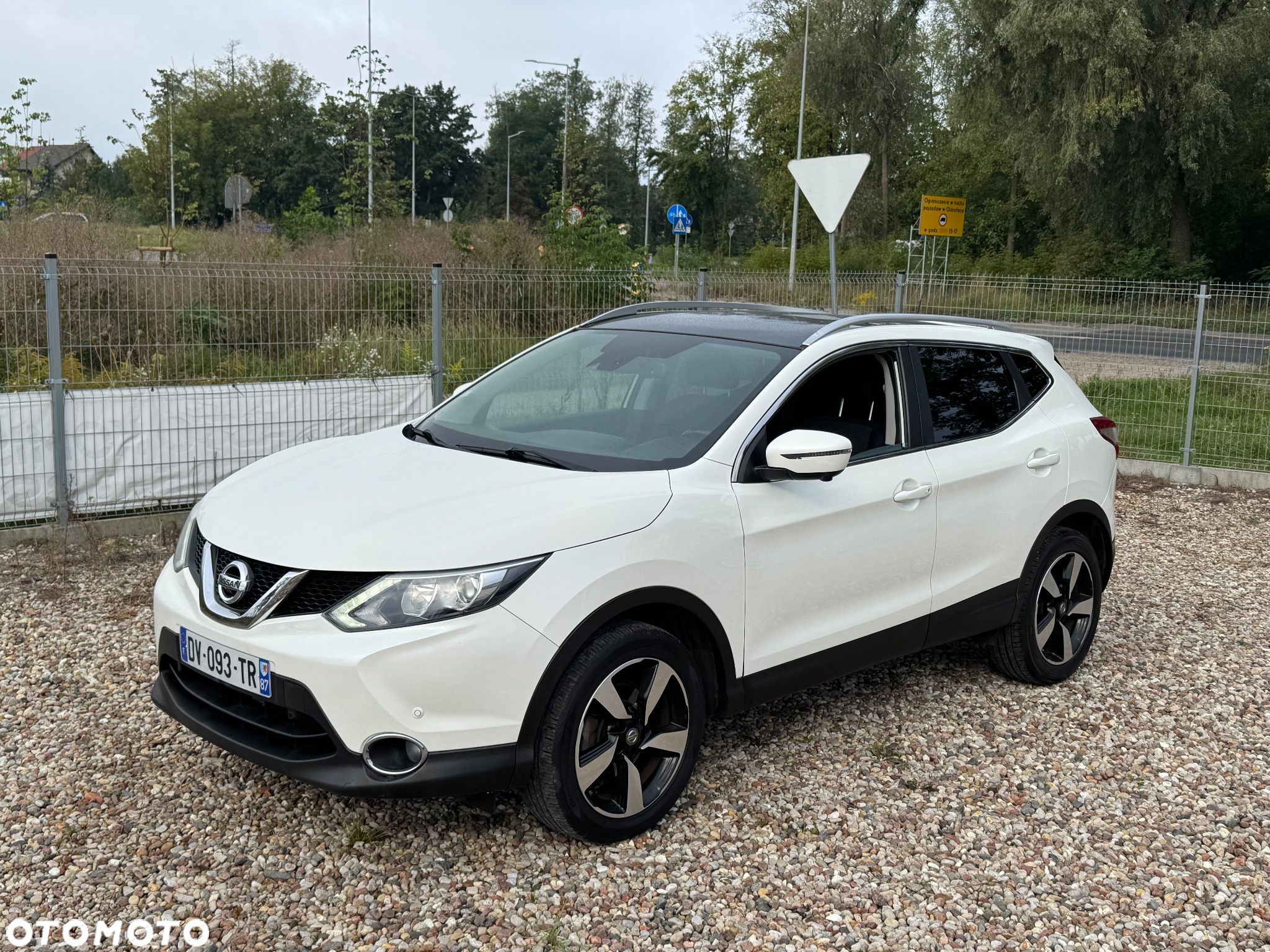 Nissan Qashqai 1.2 DIG-T Tekna - 1