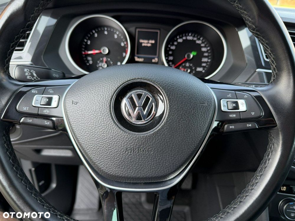 Volkswagen Tiguan - 21