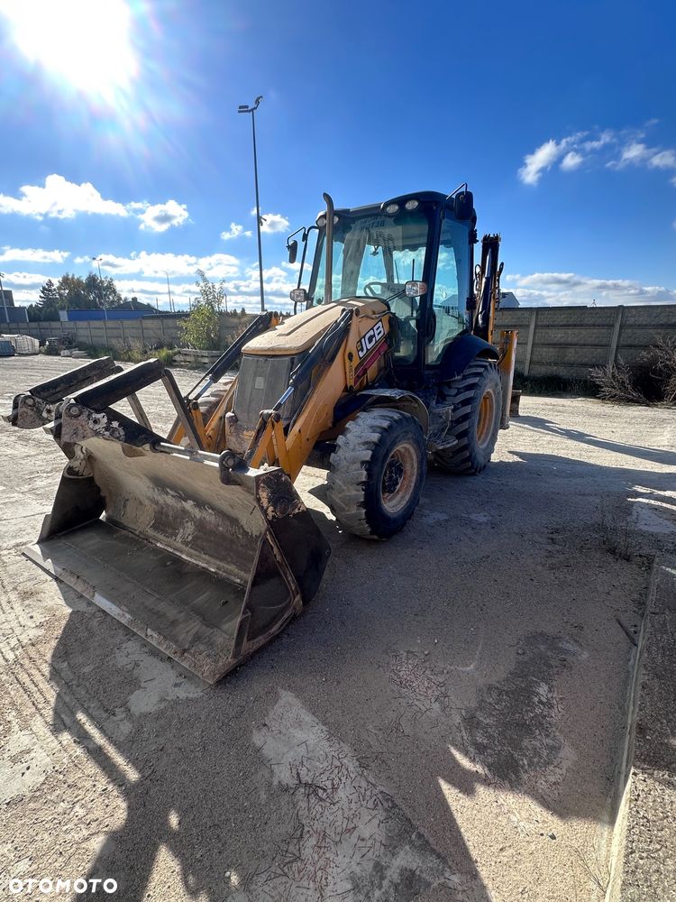 JCB 3CX - 8