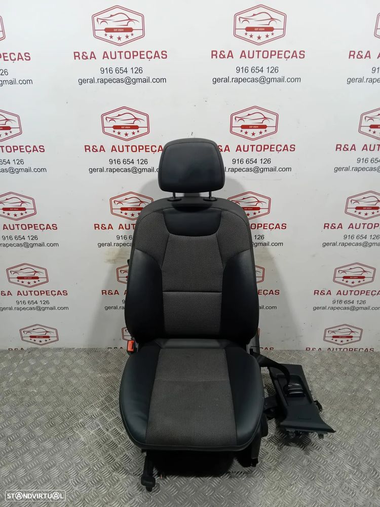 Conjunto de Bancos Mercedes Class C w204 AMG Carro - 8