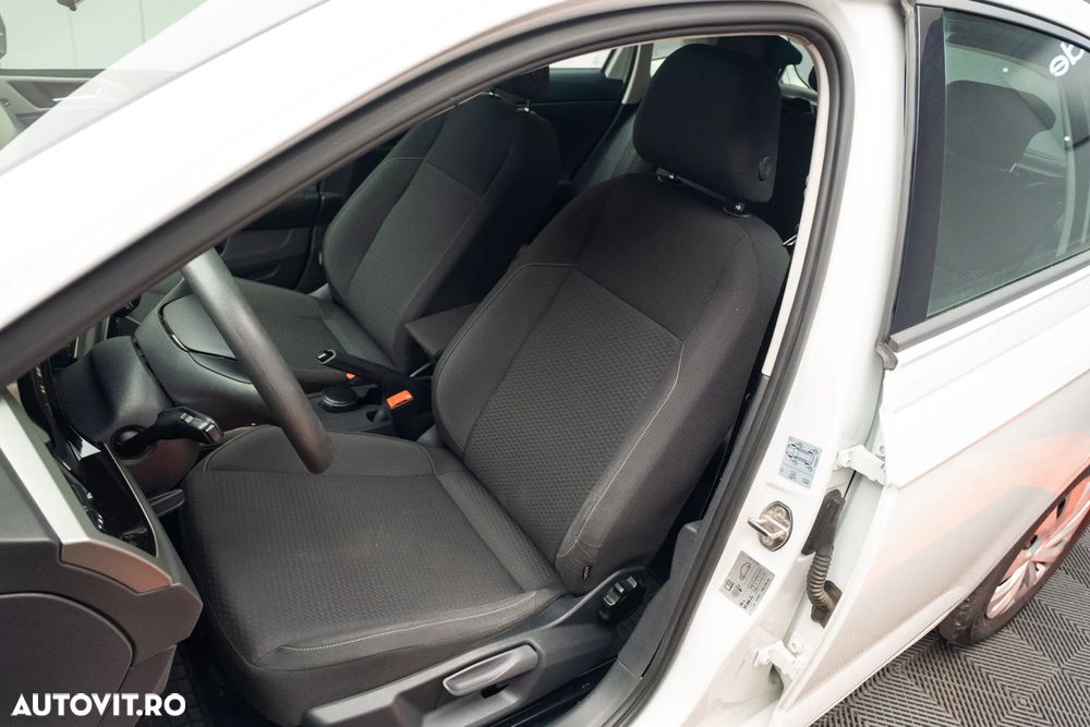 Volkswagen Polo - 16