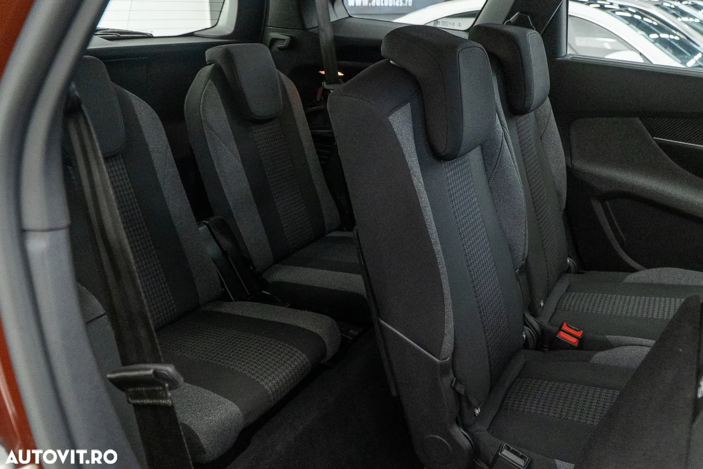 Peugeot 5008 1.2 Puretech Turbo s&s EAT8 Allure - 7