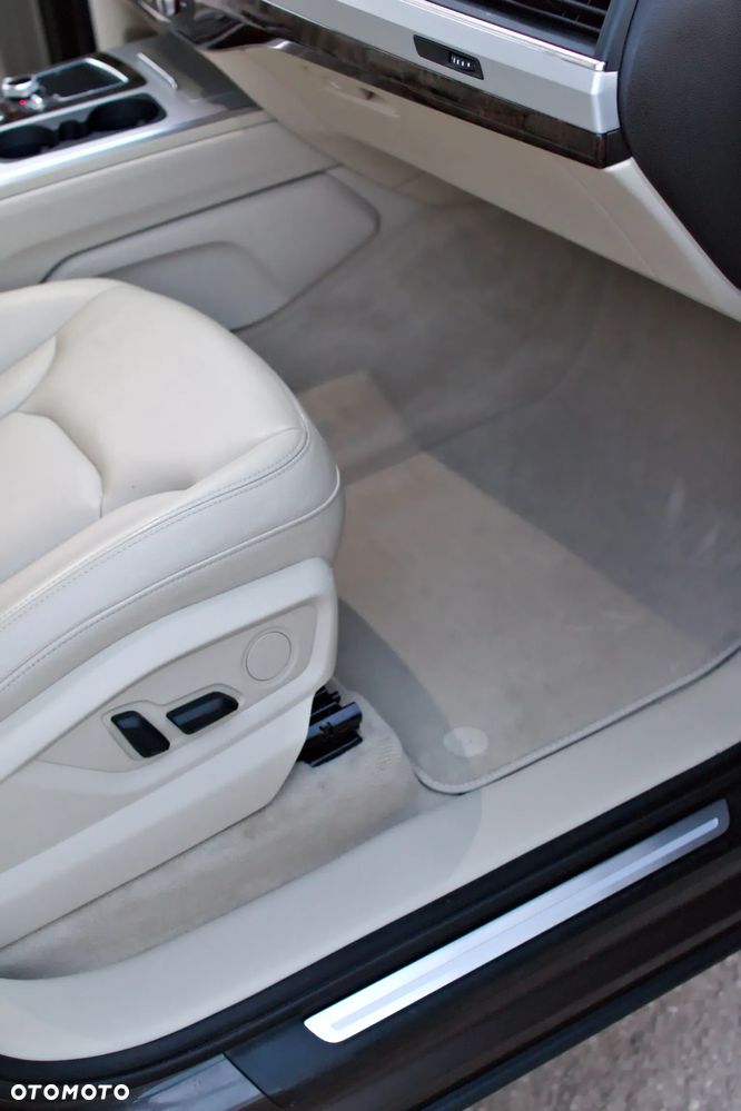 Audi Q7 3.0 TFSI Quattro Tiptronic - 3
