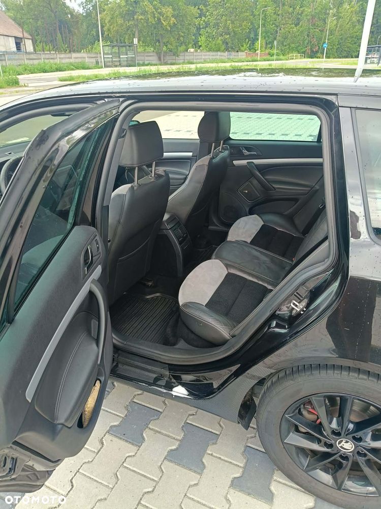Skoda Octavia 2.0 TDI DPF RS - 13