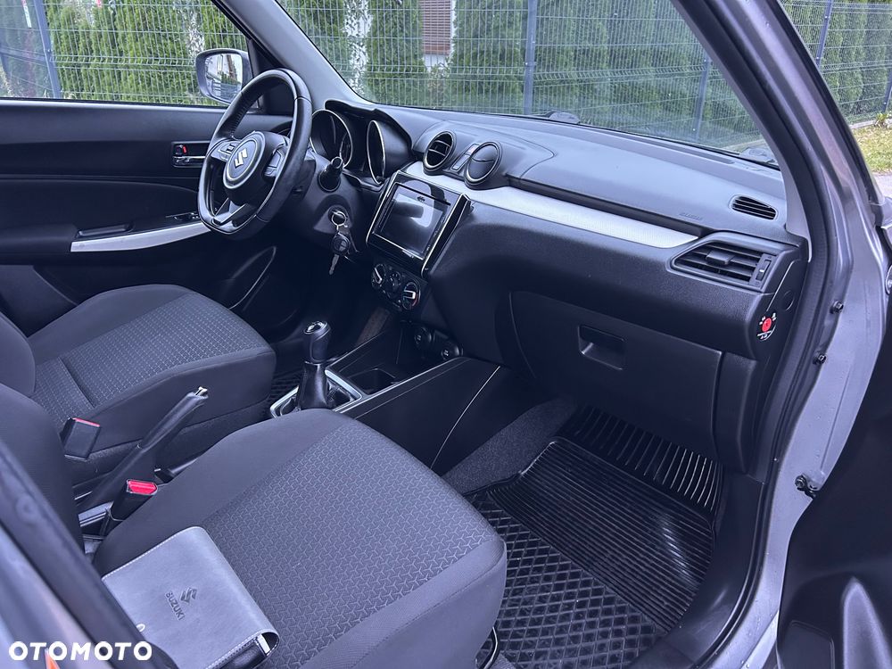 Suzuki Swift 1.2 Premium - 9