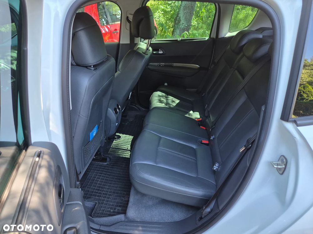 Peugeot 3008 - 13