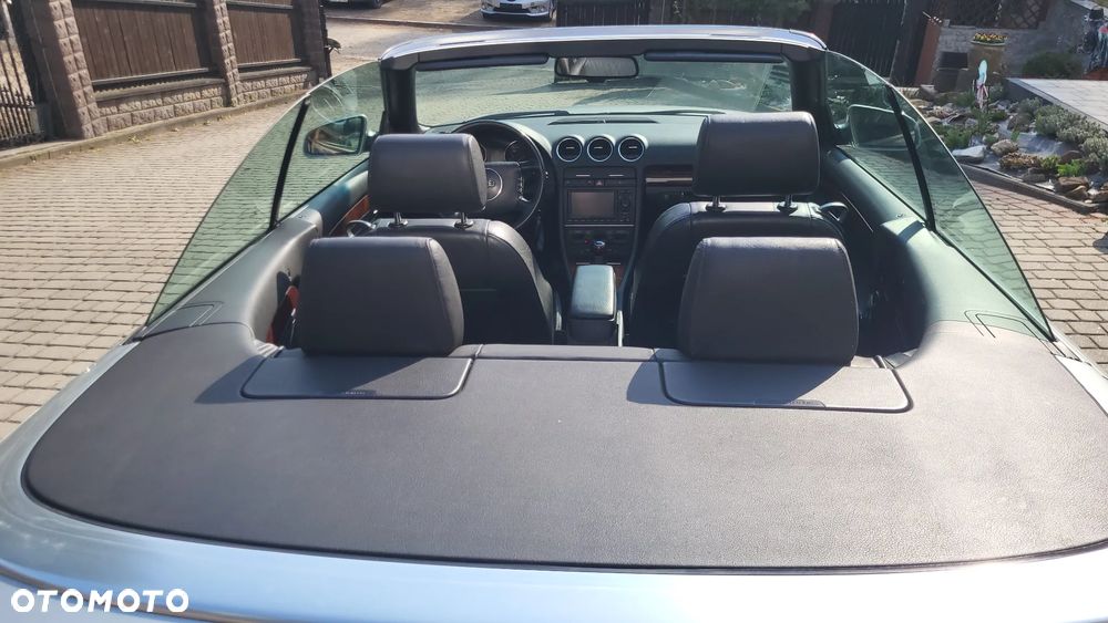 Audi A4 Cabrio 2.5 TDI - 11