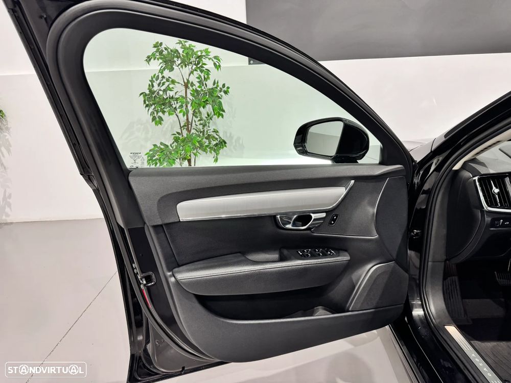 Volvo S90 2.0 T8 Momentum AWD Geartronic - 13