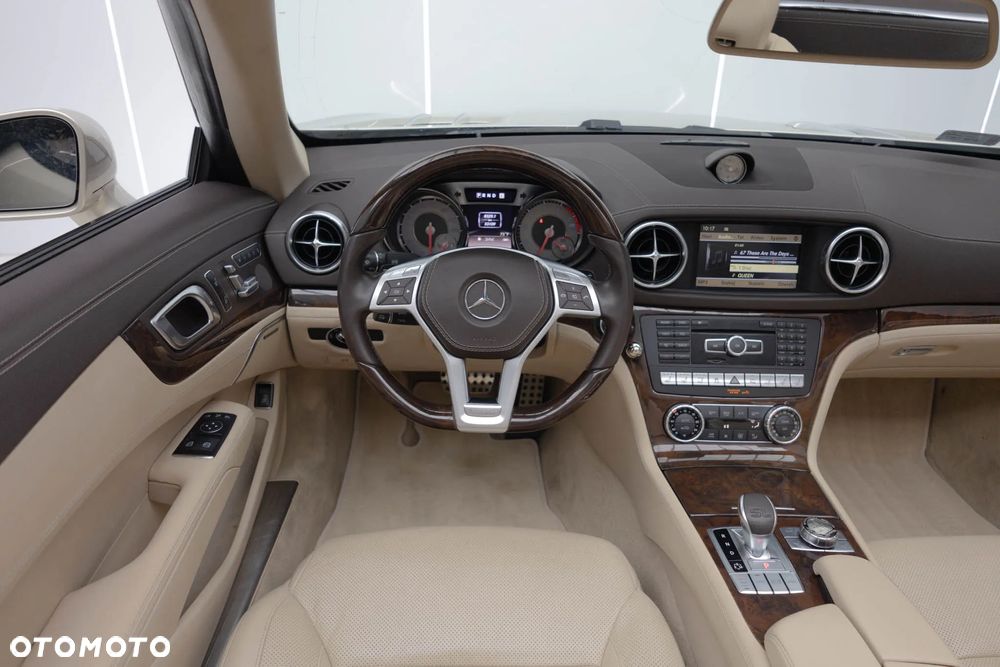 Mercedes-Benz SL - 31