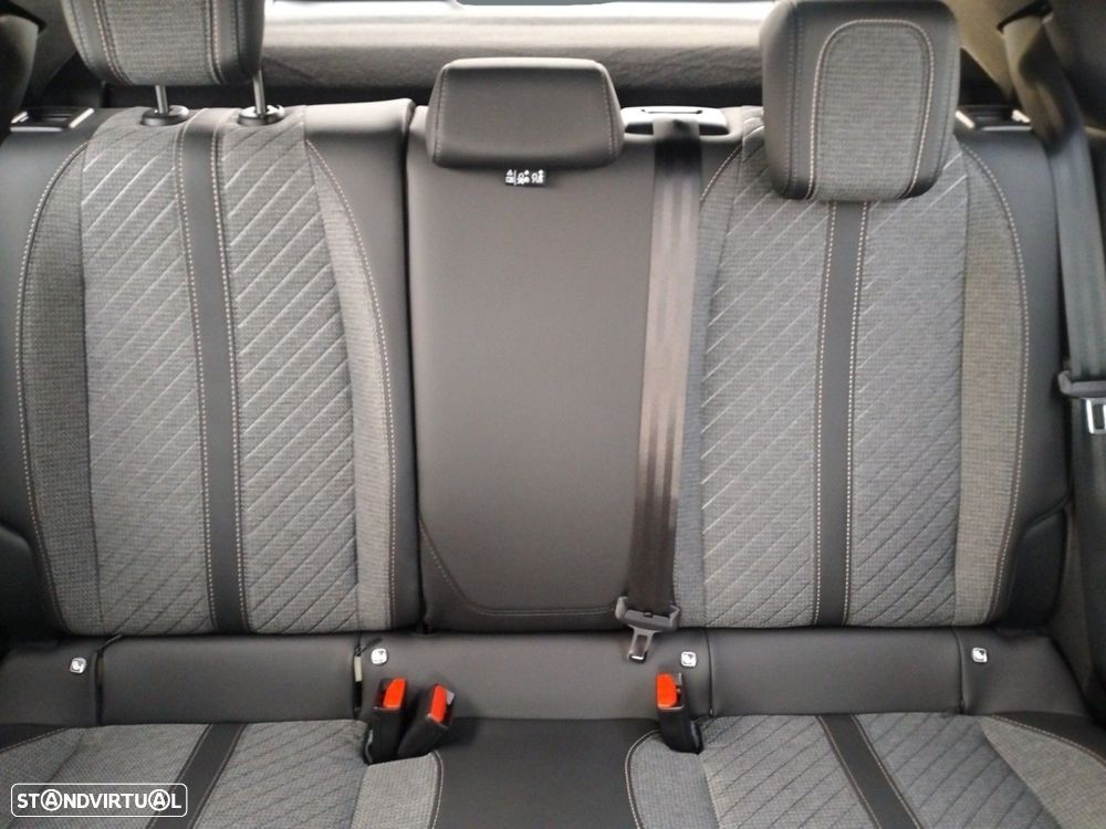 Peugeot 2008 1.2 PureTech Allure - 13