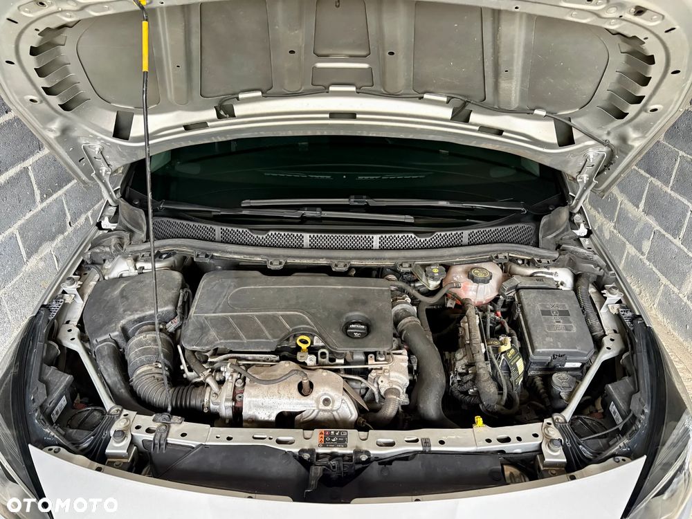 Opel Astra 1.6 CDTI Enjoy S&S - 17