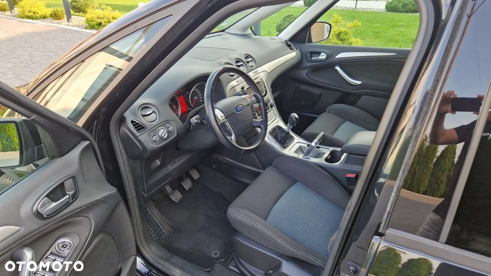 Ford S-Max 2.0 TDCi DPF Titanium - 12