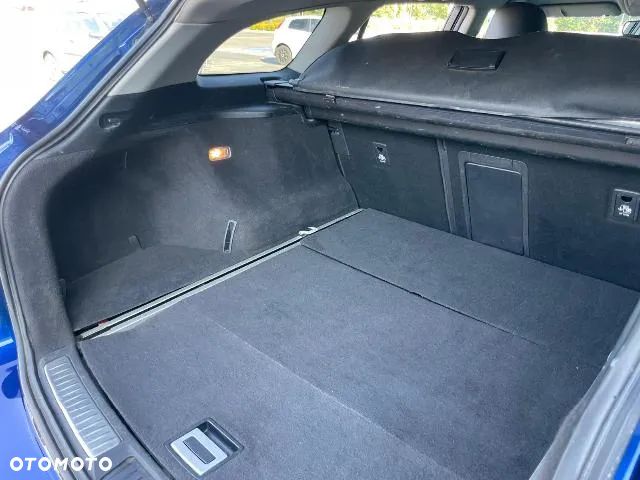Toyota Avensis 1.8 Premium MS - 8