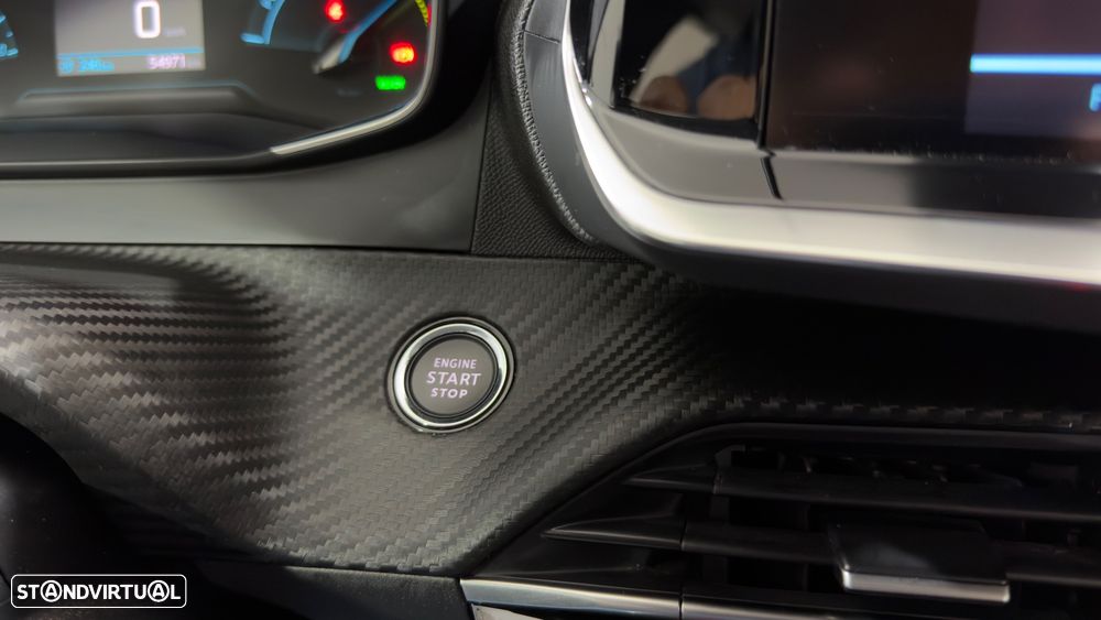 Peugeot e-208 E-Style - 31
