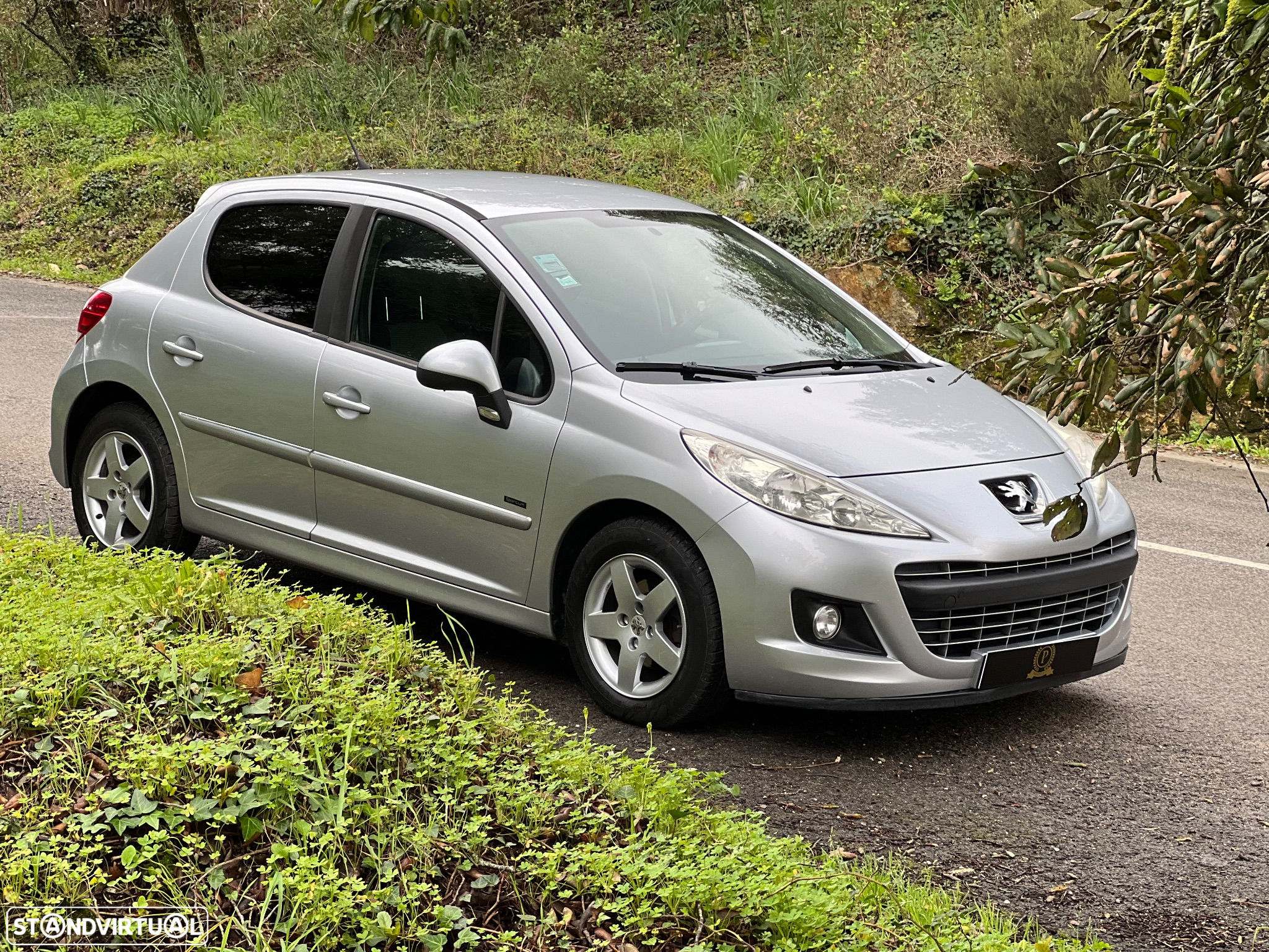 Peugeot 207 1.4 16V SE Sportium - 2