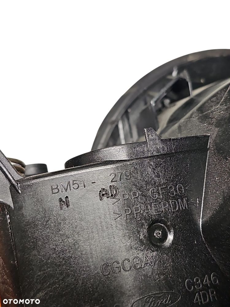 FORD FOCUS MK3 KLAPKA WLEWU PALIWA KOMBI BENZYNA DYB - 3