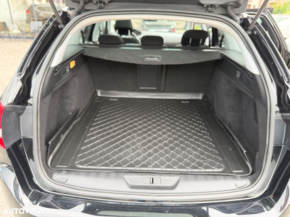 Peugeot 308 1.6HDi Premium - 33