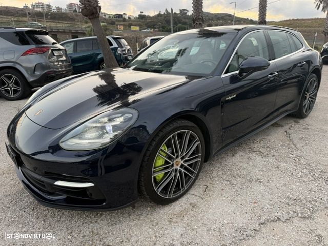 Porsche Panamera Sport Turismo - 3