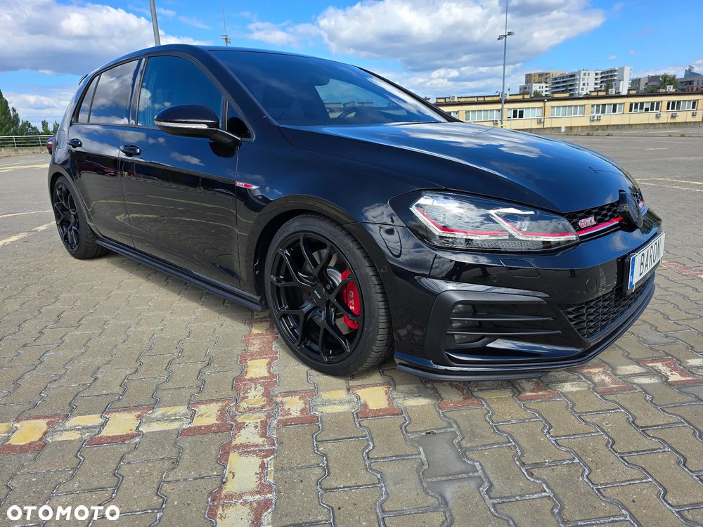 Volkswagen Golf VIII 2.0 TSI GTI DSG - 3