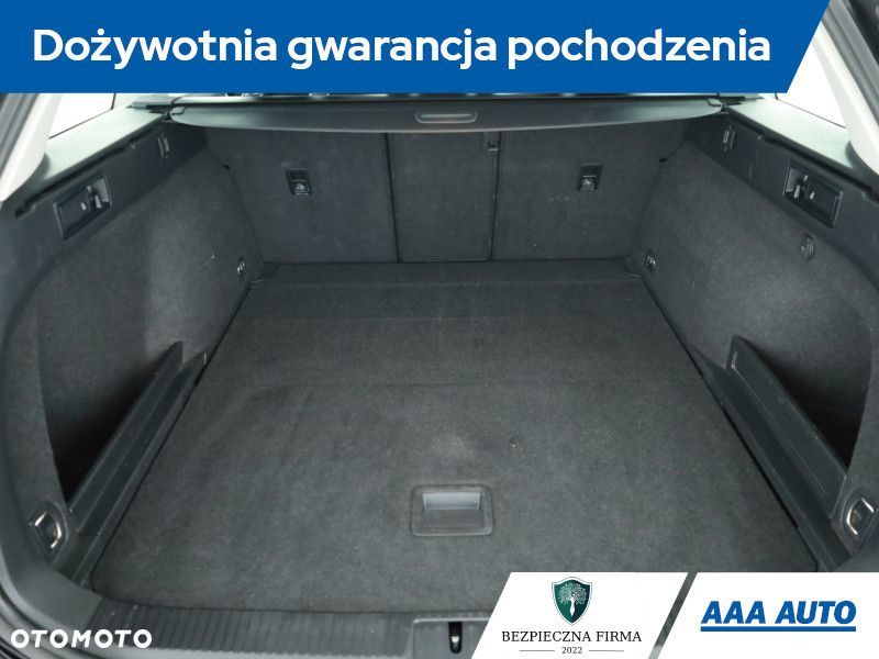 Volkswagen Passat Variant - 12