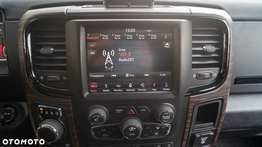RAM 1500 5.7 Crew Cab Shortbed Laramie Sport Full - 17
