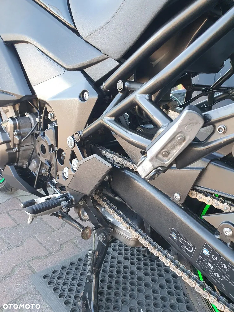 Kawasaki Versys 1000 - 9