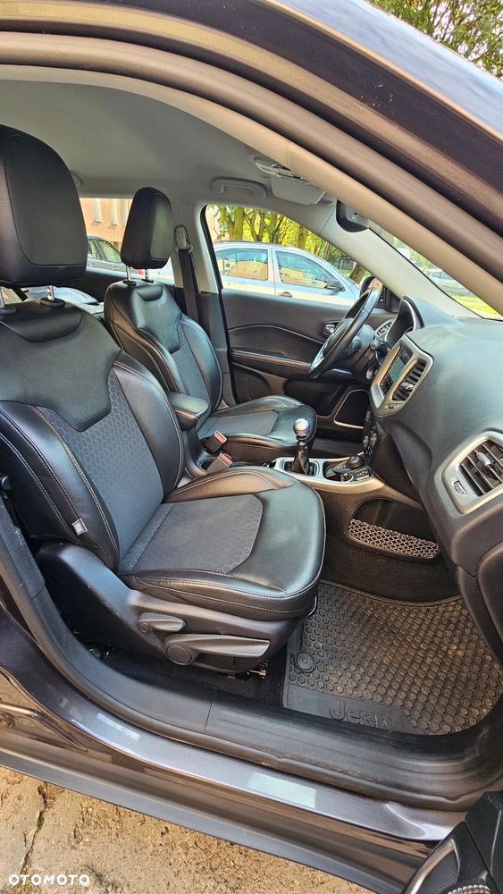 Jeep Compass 2.0 MJD Longitude 4WD S&S - 17