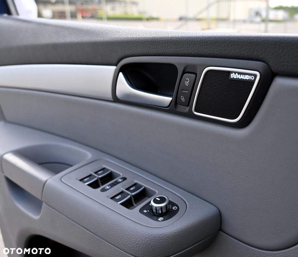 Volkswagen Sharan - 32