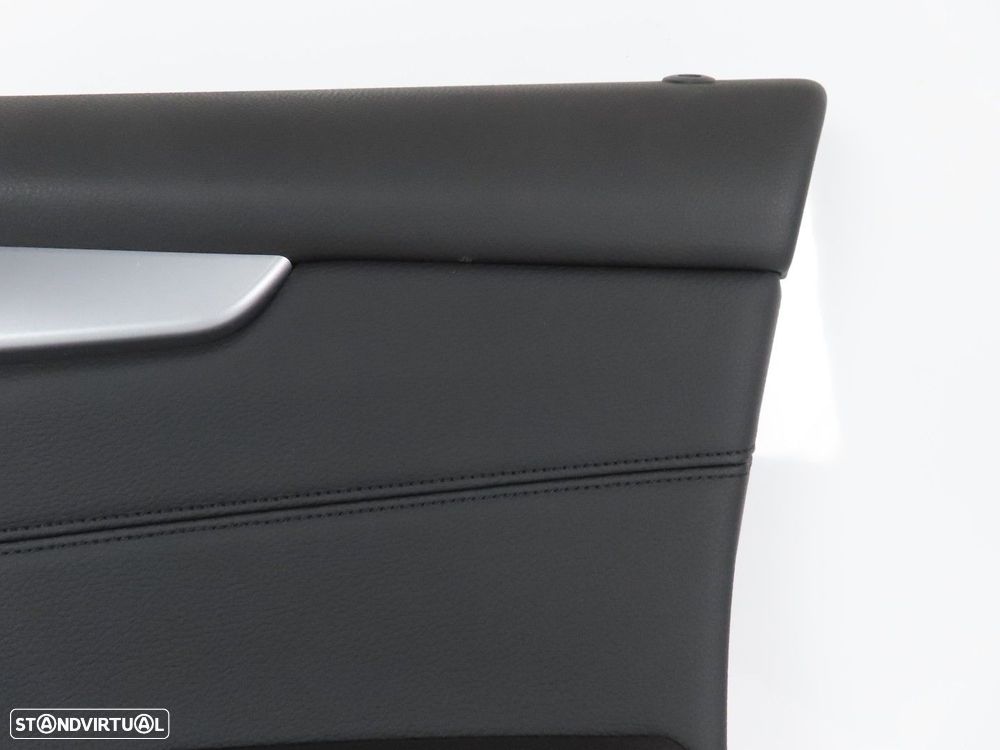 Forra da Porta em Pele Direito/Frente Seminovo/ Original BMW 2 Active Tourer (F4... - 2