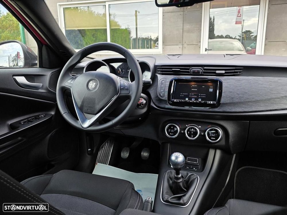 Alfa Romeo Giulietta 1.6 JTDm Sport J18 - 28