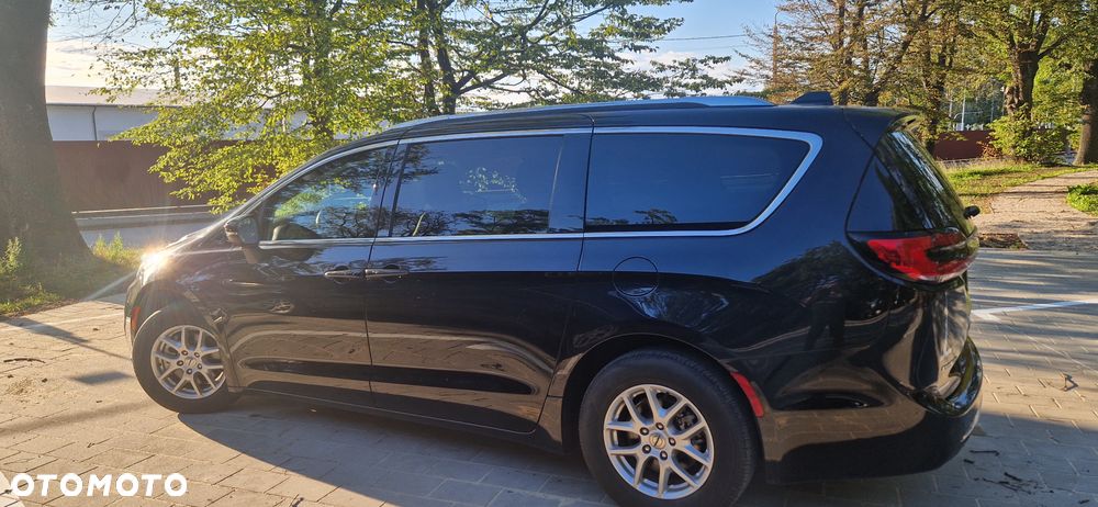Chrysler Pacifica - 26