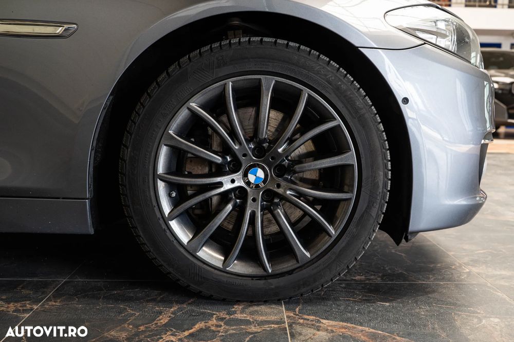 BMW Seria 5 525d xDrive Aut. Luxury Line - 9