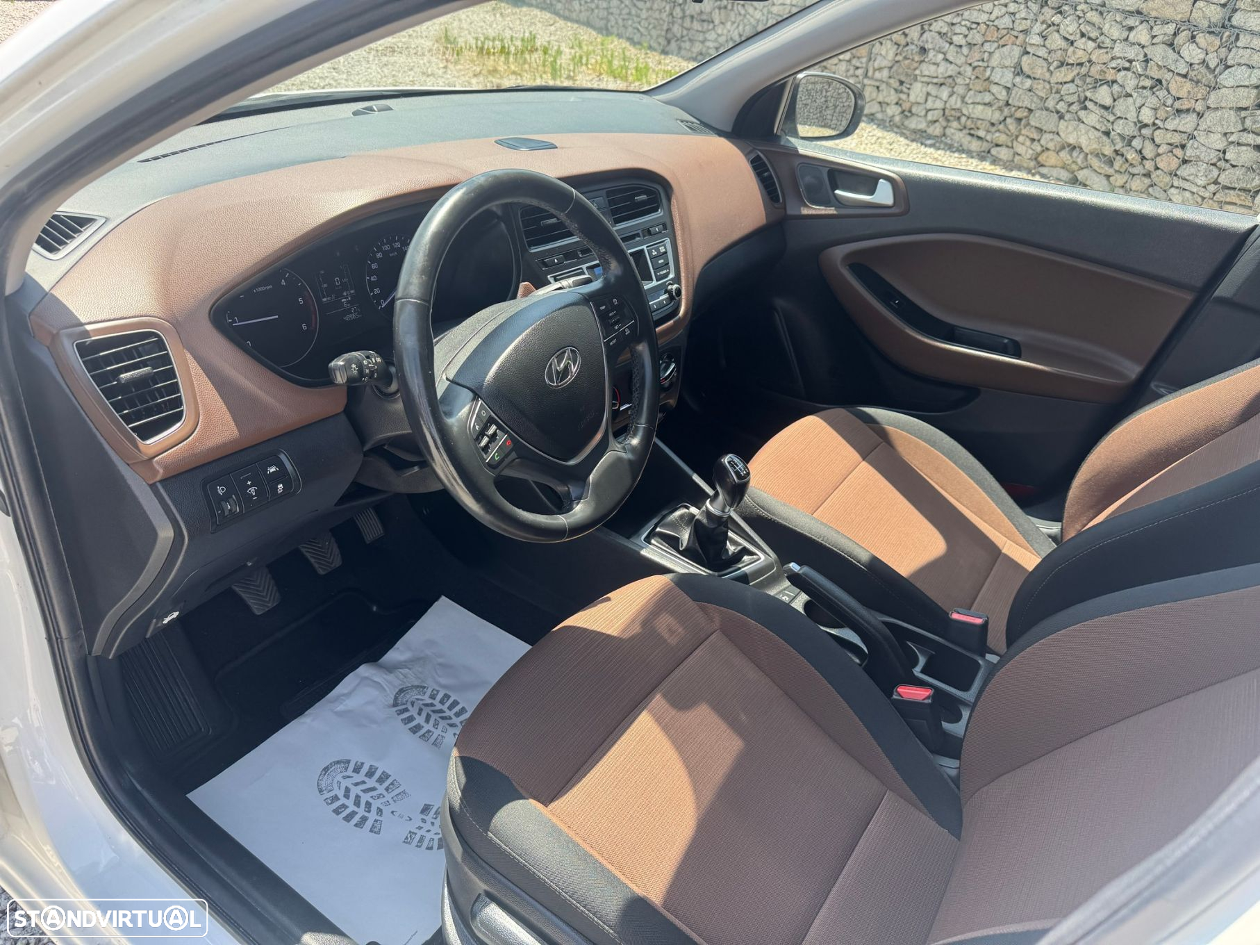 Hyundai i20 1.1 CRDi Access+Bluetooth - 8