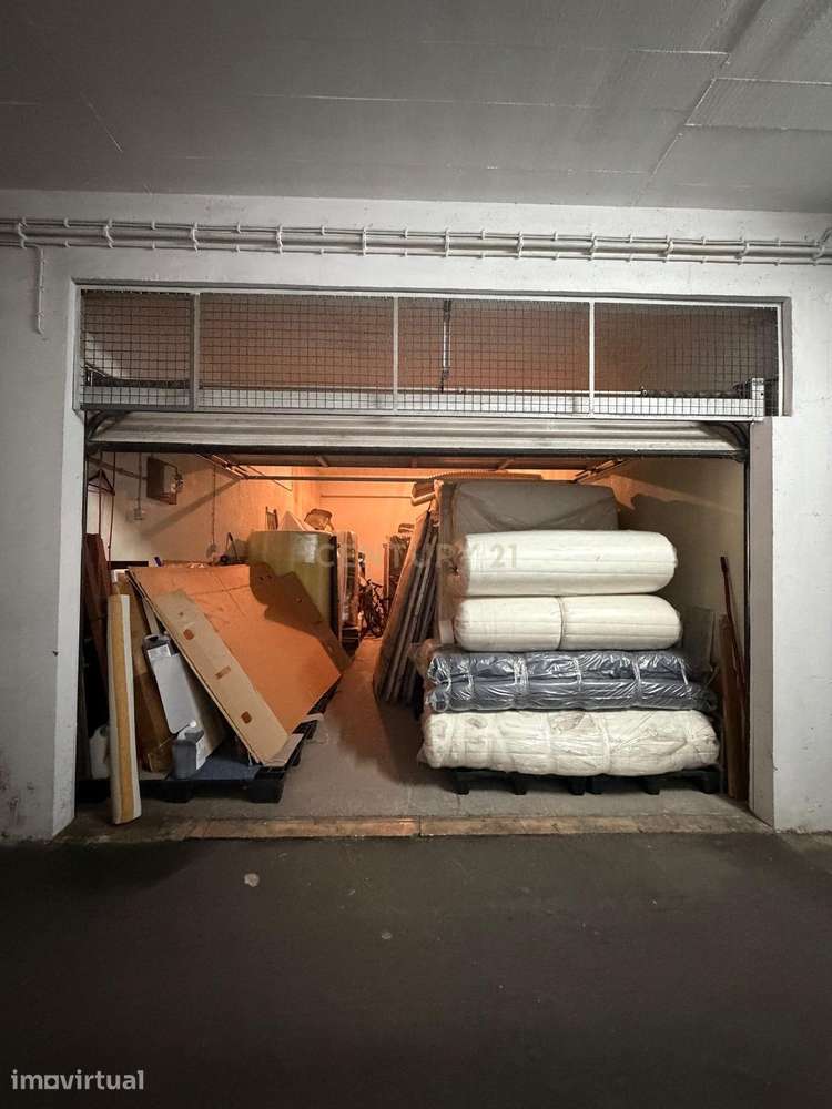 Garagem localizada em Agualva-Cacém, Sintra - Grande imagem: 5/10