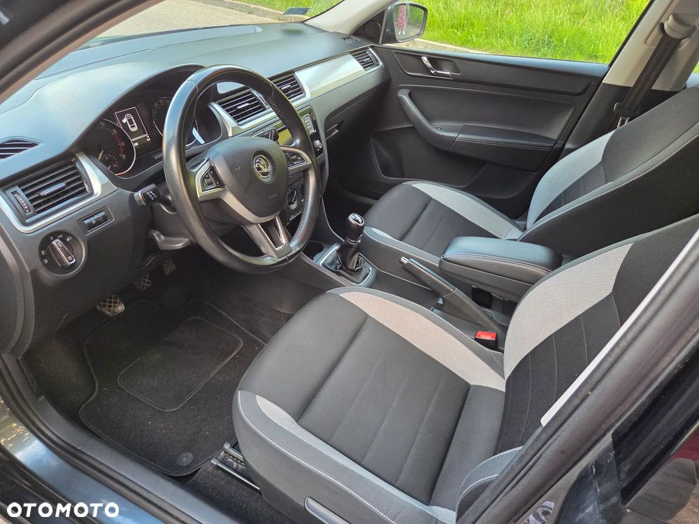 Skoda RAPID 1.2 TSI Ambition - 13