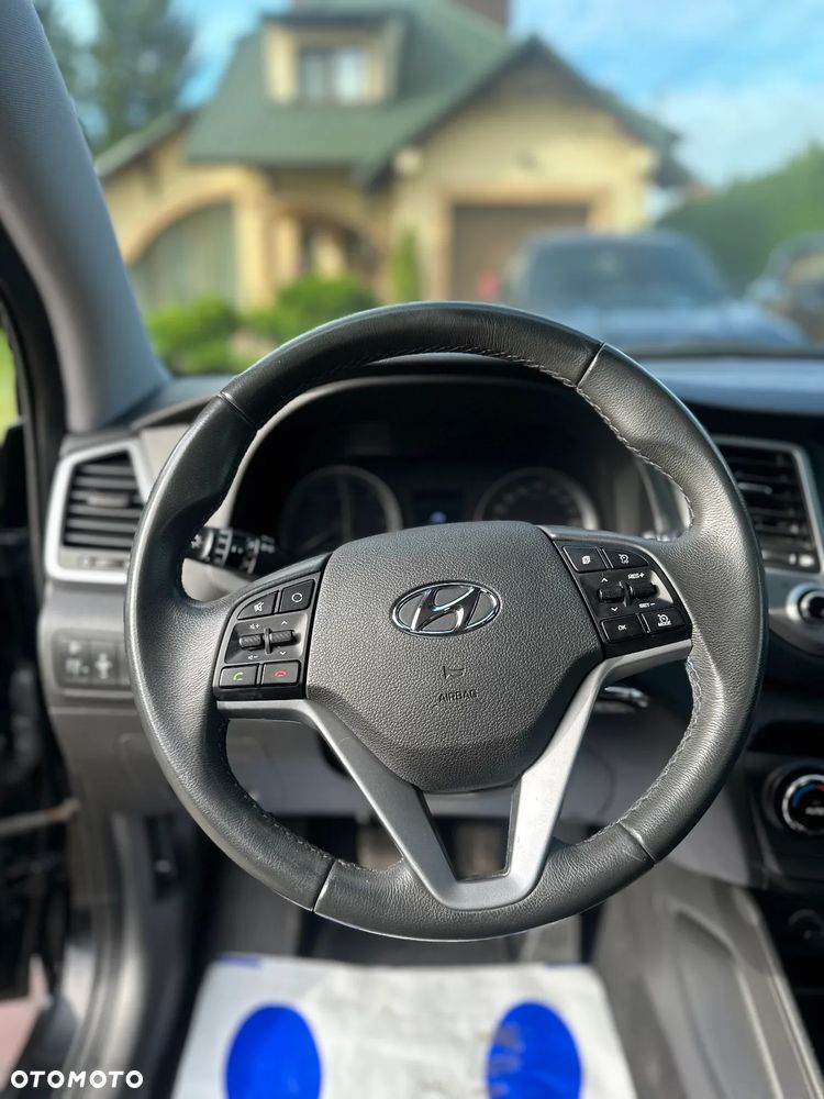 Hyundai Tucson blue 1.7 CRDi 2WD Style - 16