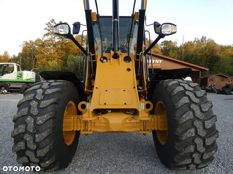 Caterpillar CAT 906H2 Z Niemiec / SZYBKA SKRZYNIA 35KM/H / Super Stan / - 31