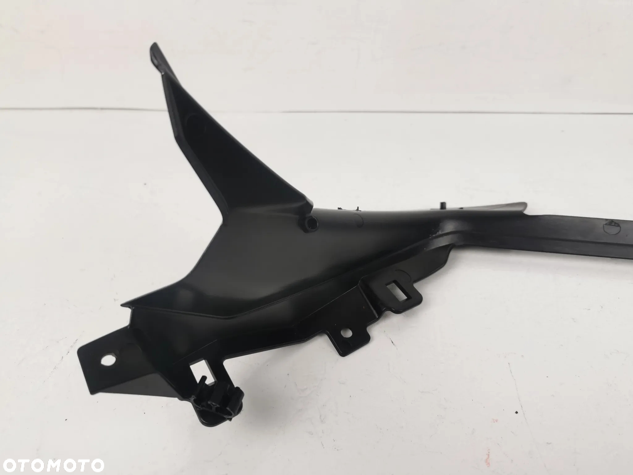 Triumph Street Triple 765RS wypełnienie boku boczku owiewki prawa 23- - 7
