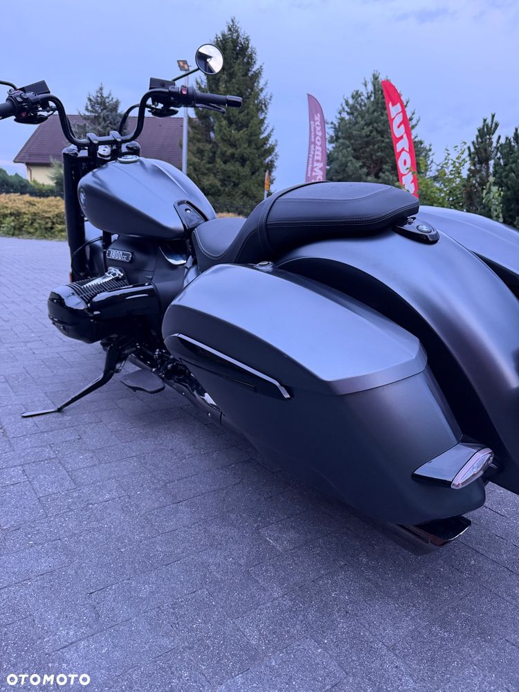 BMW R - 8