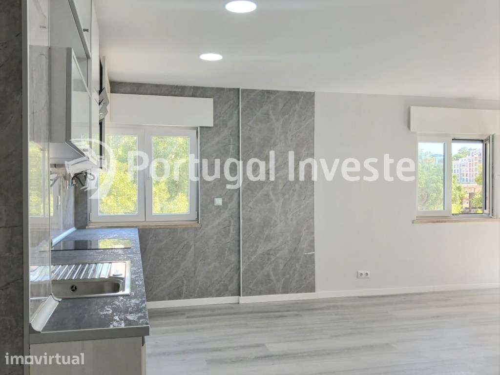 Excelente Apartamento T2 Totalmente Remodelado - Pronto a Habitar - Grande imagem: 5/19