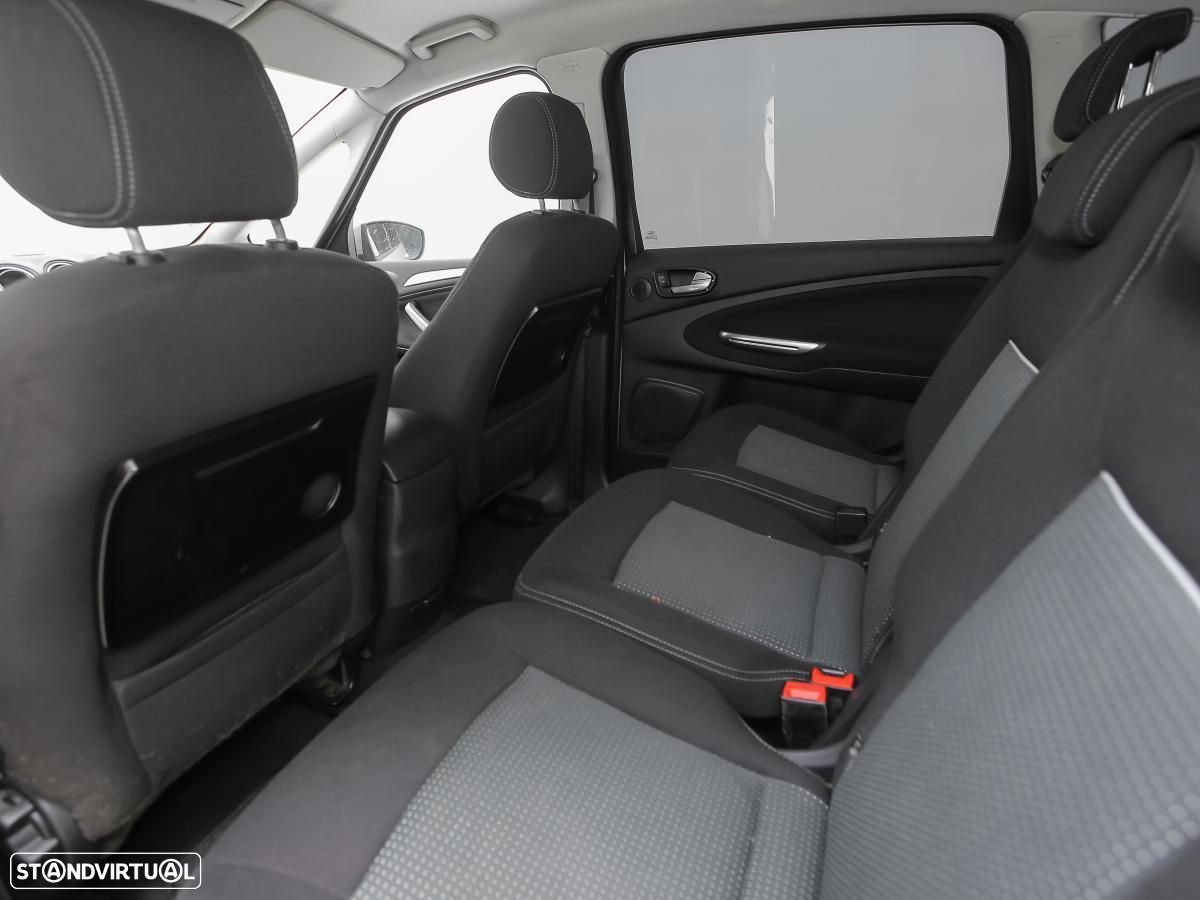 Ford S-Max - 7