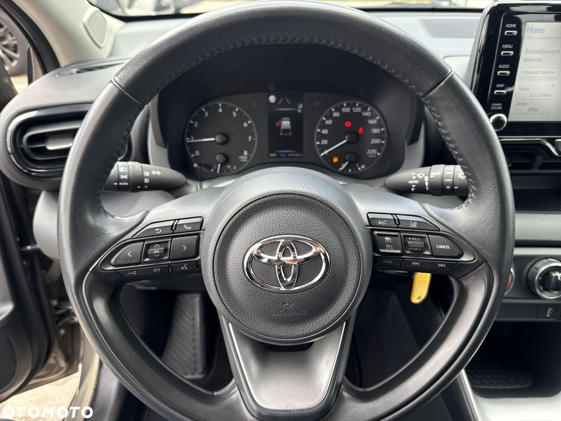 Toyota Yaris - 16
