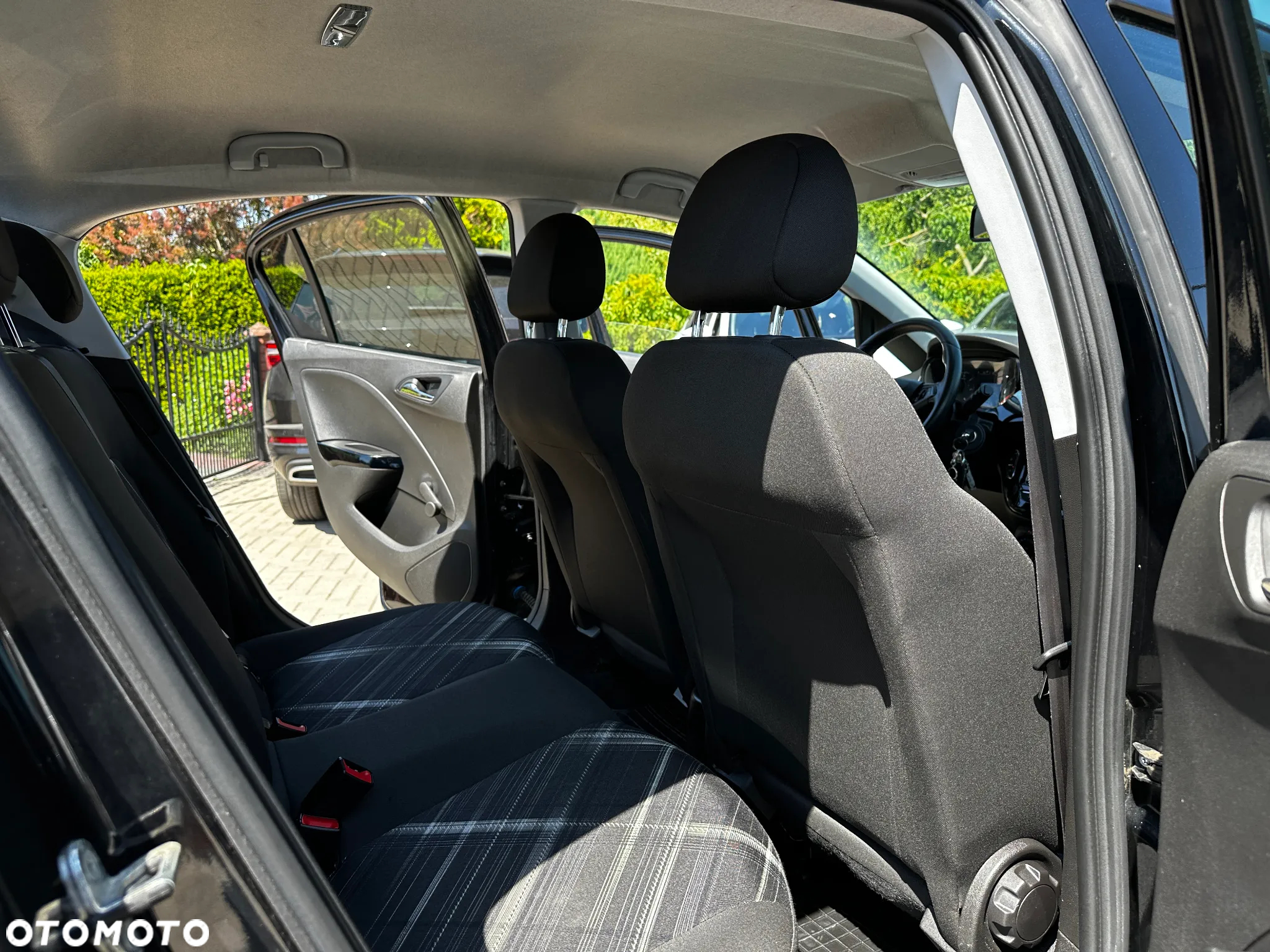 Opel Corsa - 25