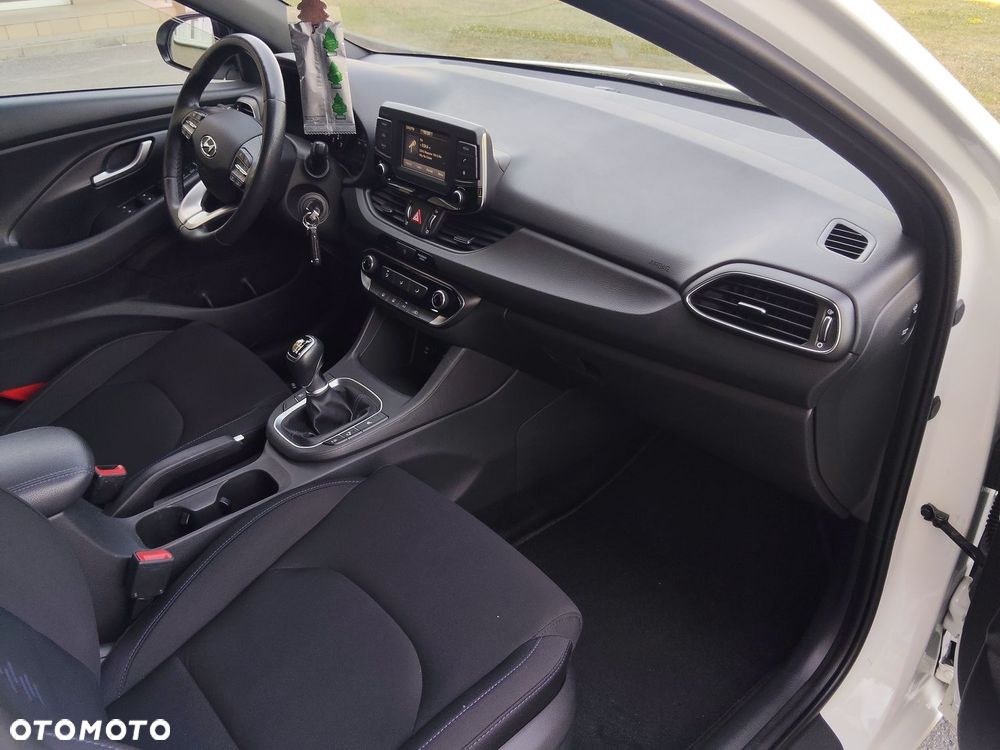 Hyundai i30 1.4 Premium - 35