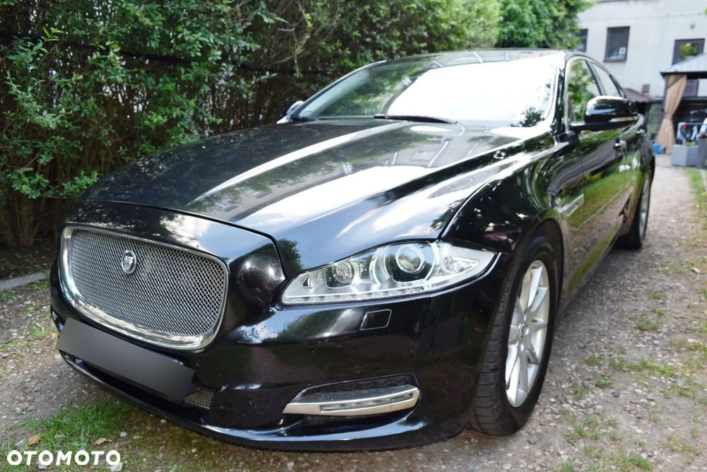 Jaguar XJ 3.0 D V6 Luxury - 4