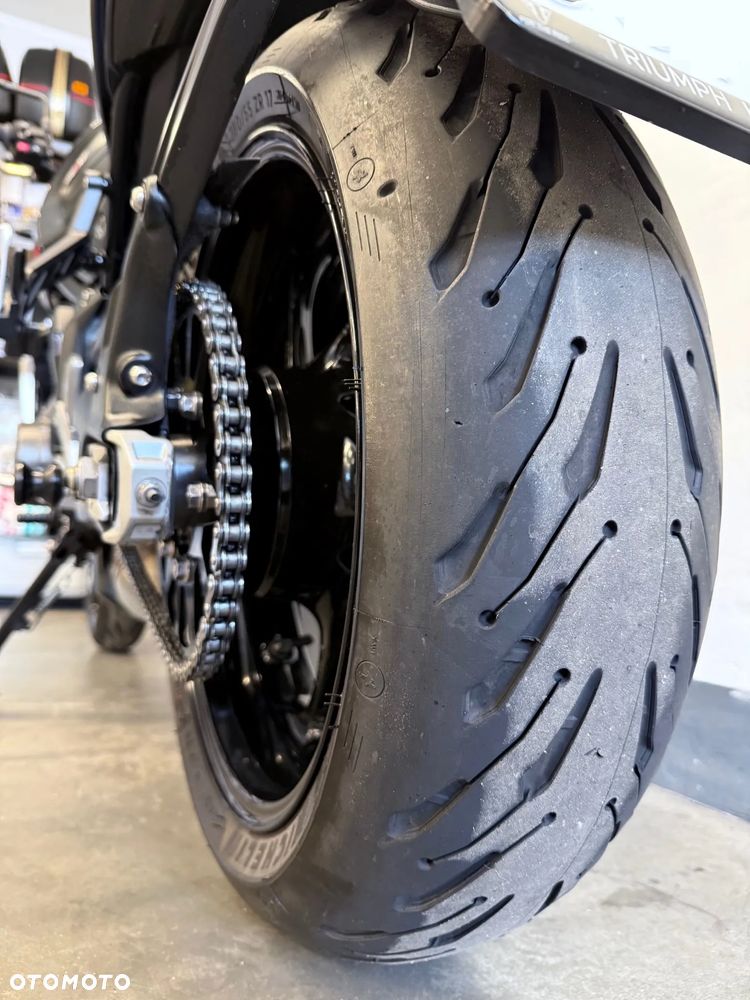 Triumph Trident - 15