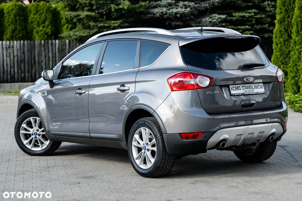 Ford Kuga 2.0 TDCi 2x4 Titanium - 10
